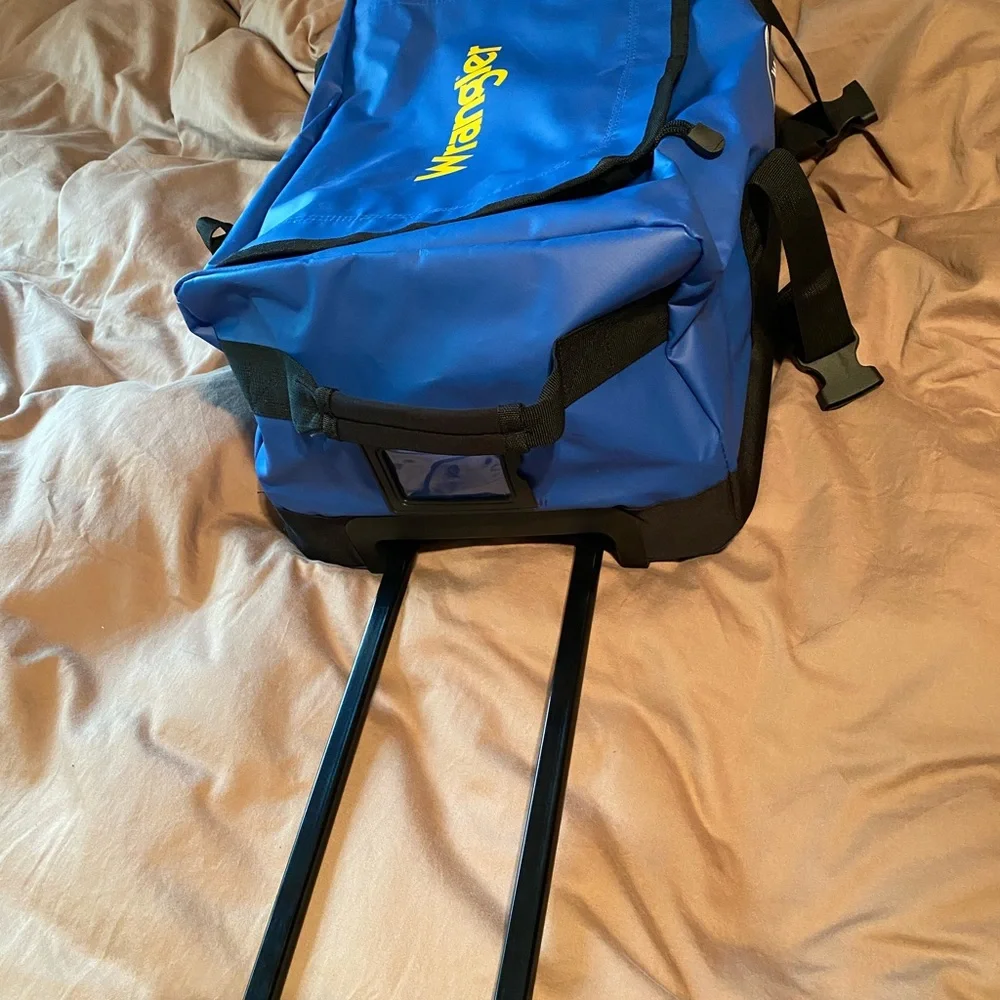 Wrangler bright blue